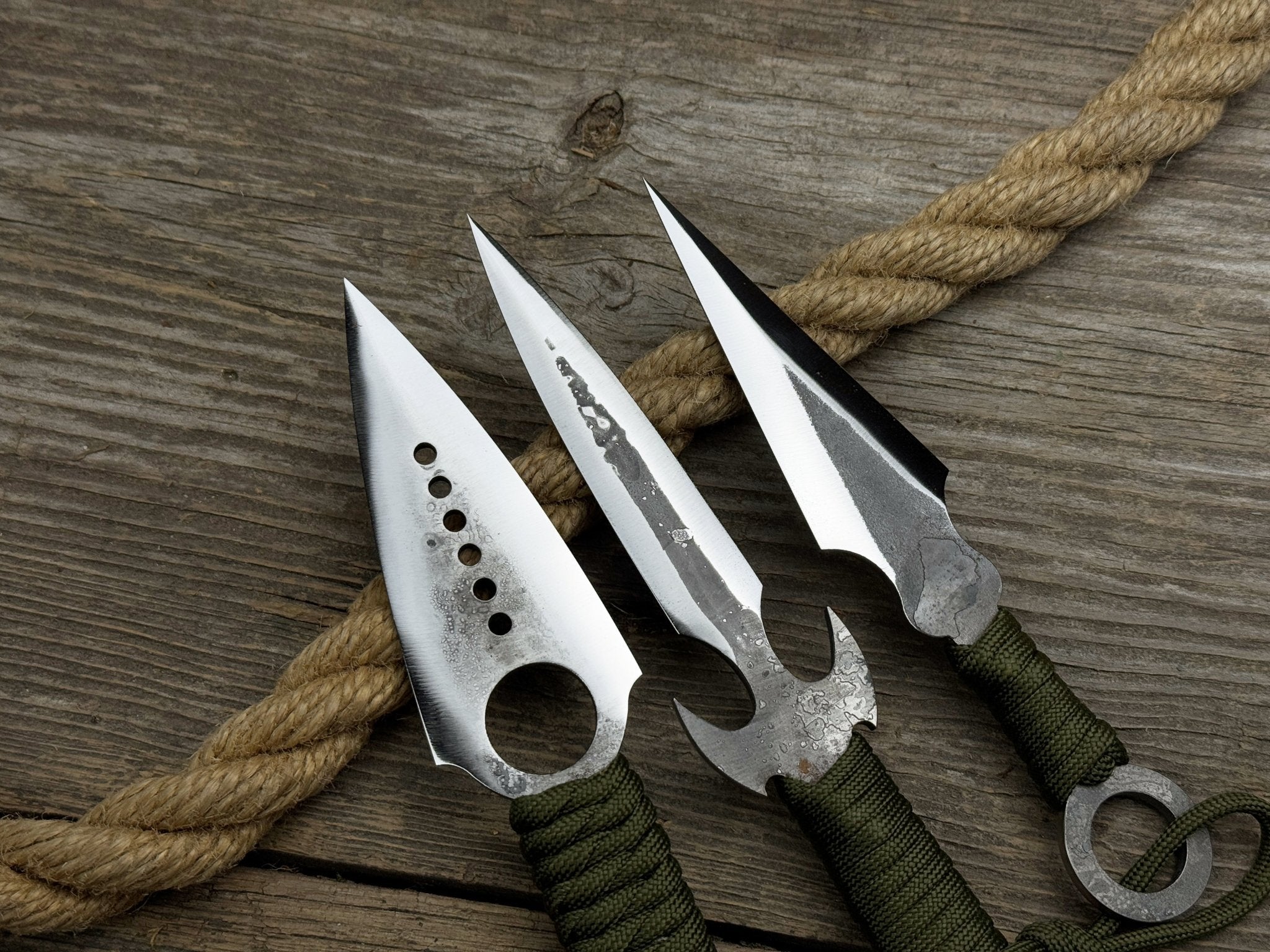 3-Piece Throwing Knife Set with Leather Roll